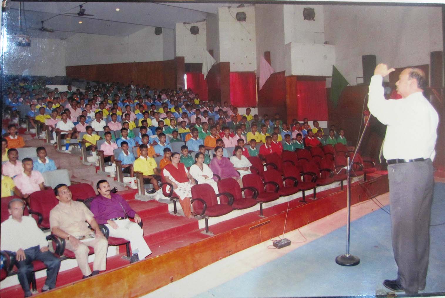 विद्यार्थी प्रबोधन हा डॉक्टर भंडारी यांचा वीक पॉईंट आहे त्याची काही क्षणचित्रे_२