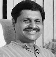 यजुर्वेंद्र महाजन